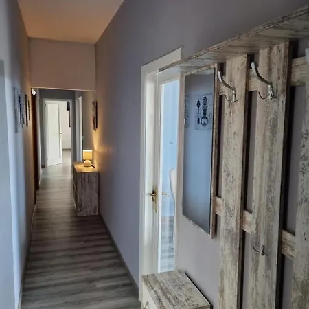 La Casa De Lucy & Karin *